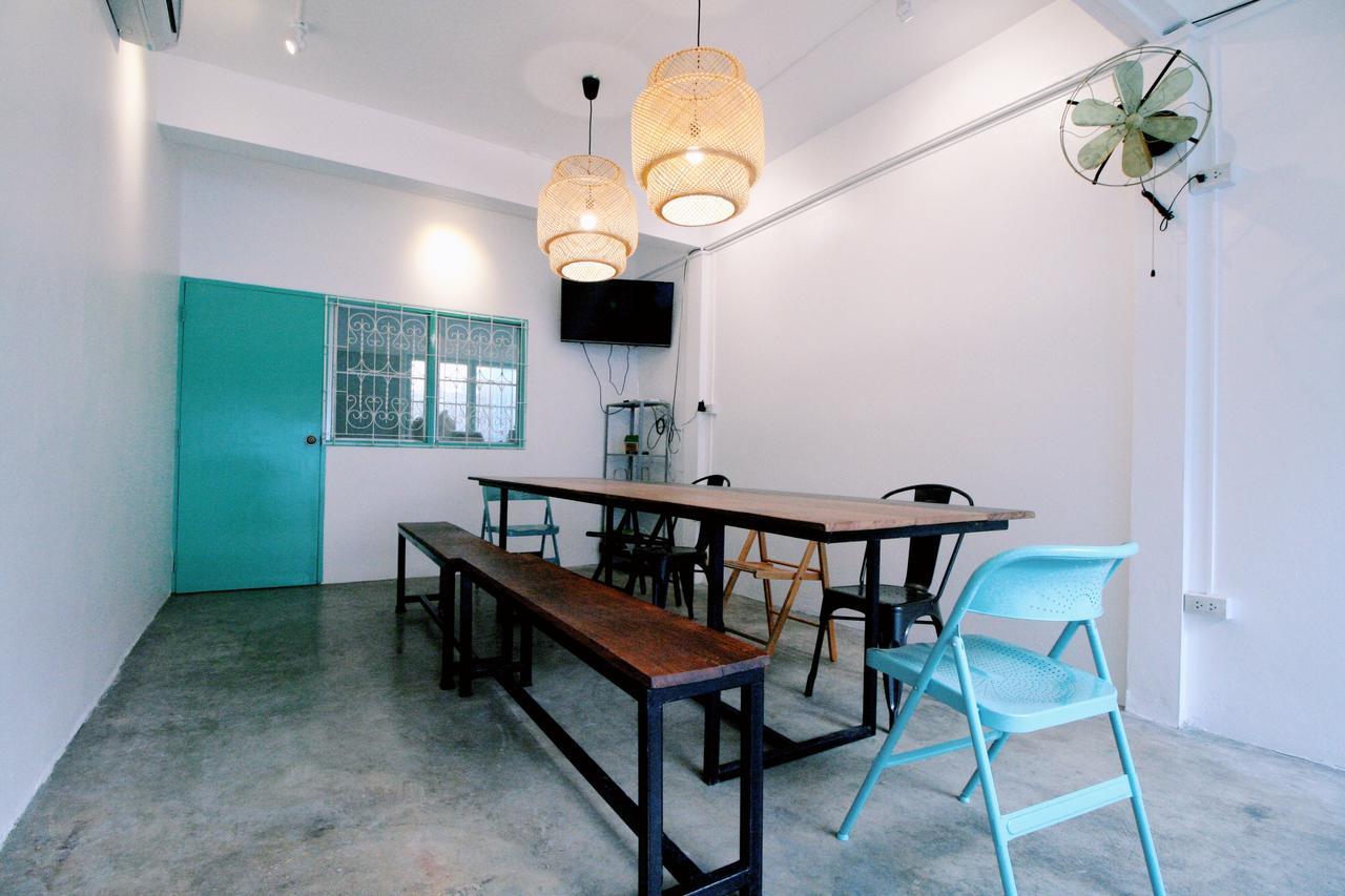 Hello Hostel Пакчонг Экстерьер фото