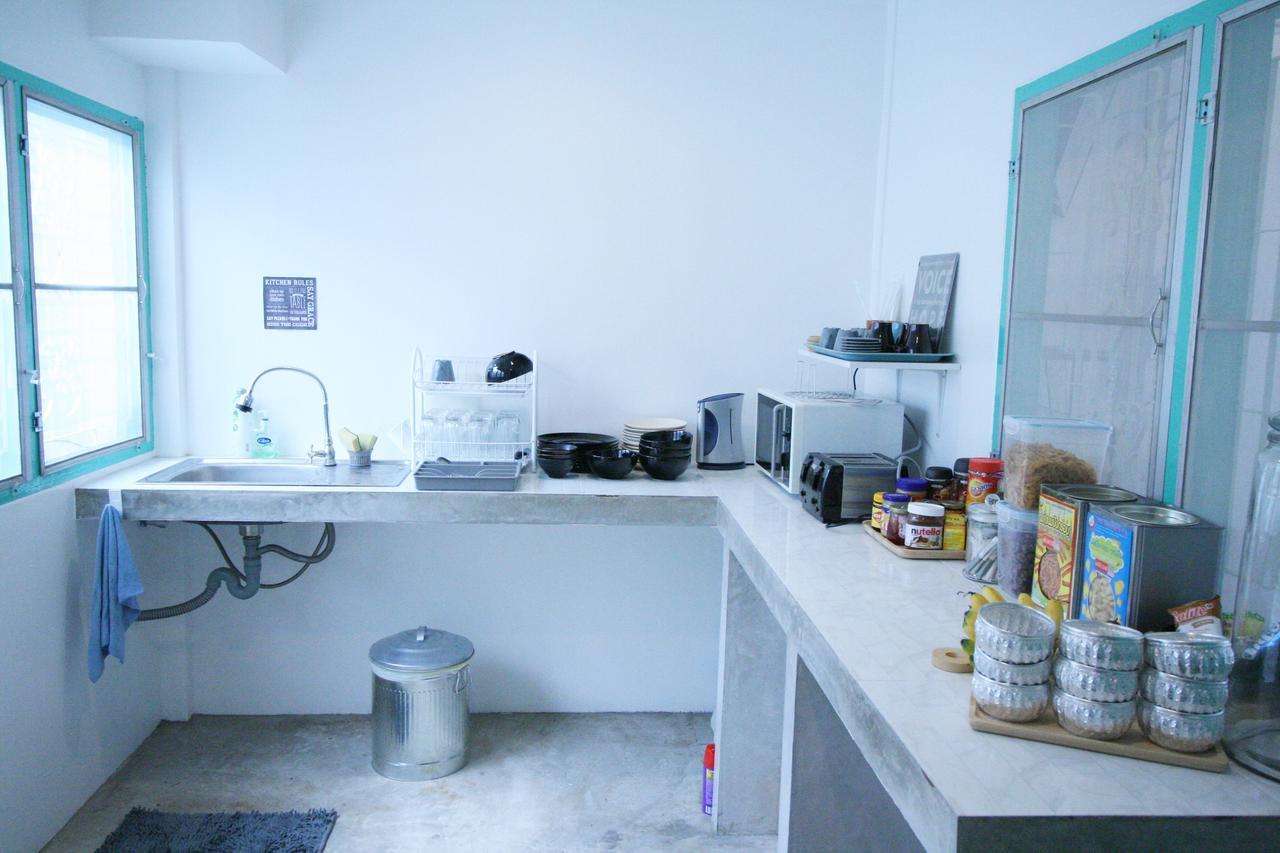 Hello Hostel Пакчонг Экстерьер фото