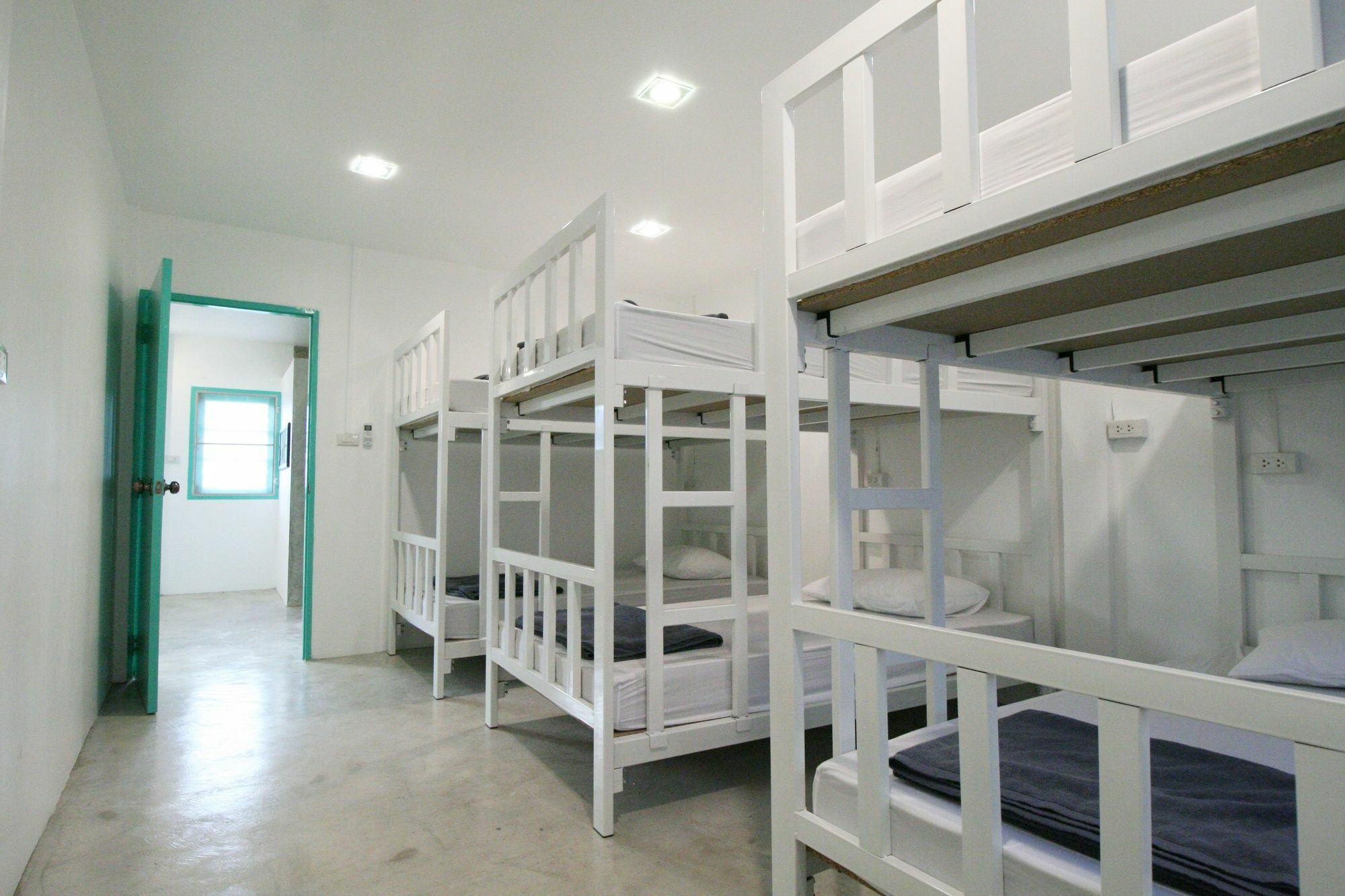 Hello Hostel Пакчонг Экстерьер фото