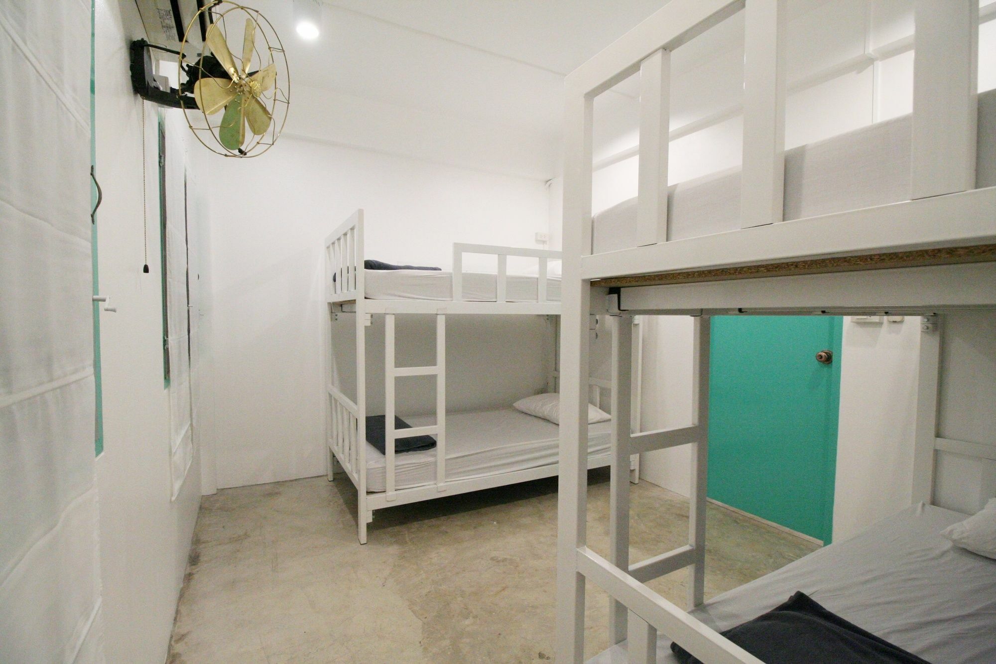 Hello Hostel Пакчонг Экстерьер фото